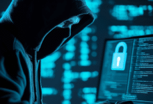 Identitätsdiebstahl durch Hacker im Darkweb. Erfahren Sie im Fachbeitrag, wie Sie sich schützen können.